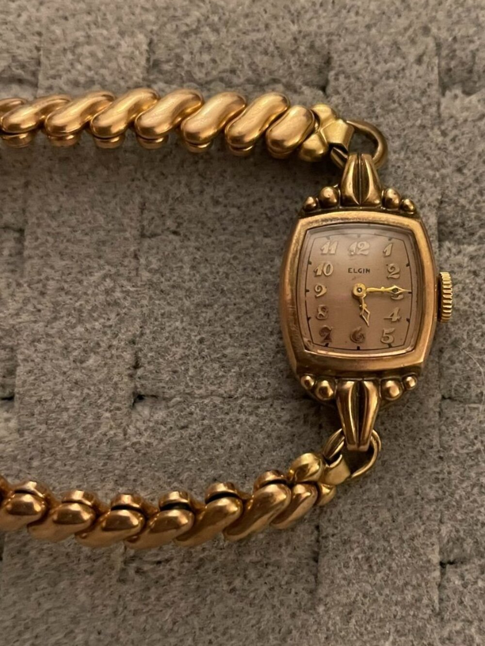 Vintage Gold Watch Elgin 1940s Deco Mid Century 10k Gold Filled Not Working - Picture 5 of 9